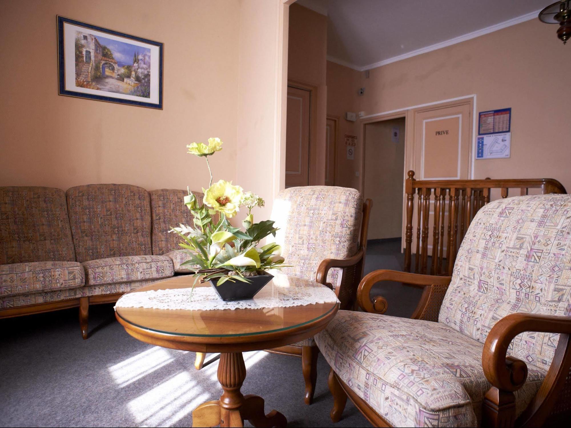 Hotel De La Gare 克利松 外观 照片