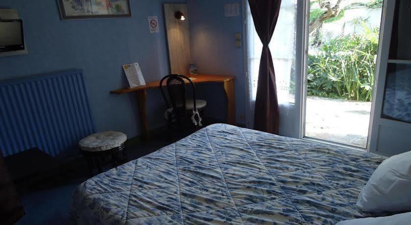 Hotel De La Gare 克利松 外观 照片